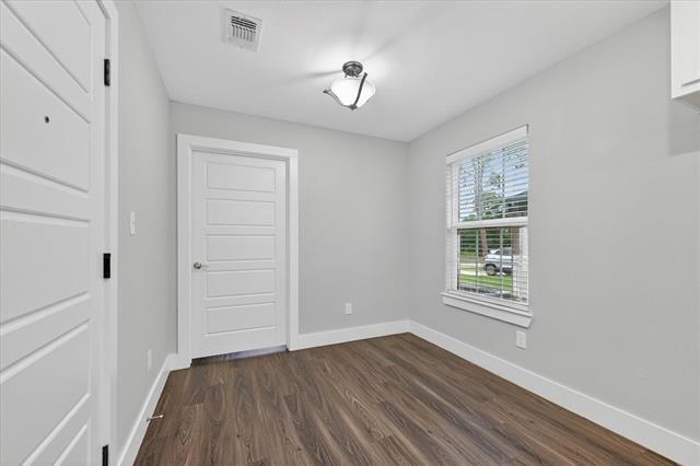 Building Photo - 1032 Ray Dr
