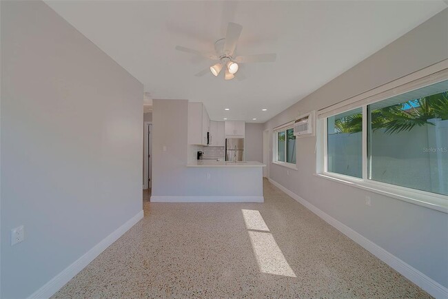 Building Photo - 13248 4th St E