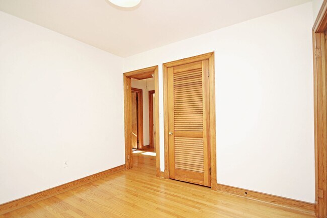 Building Photo - One-Level Living Near Downtown, UVA, and Pantops