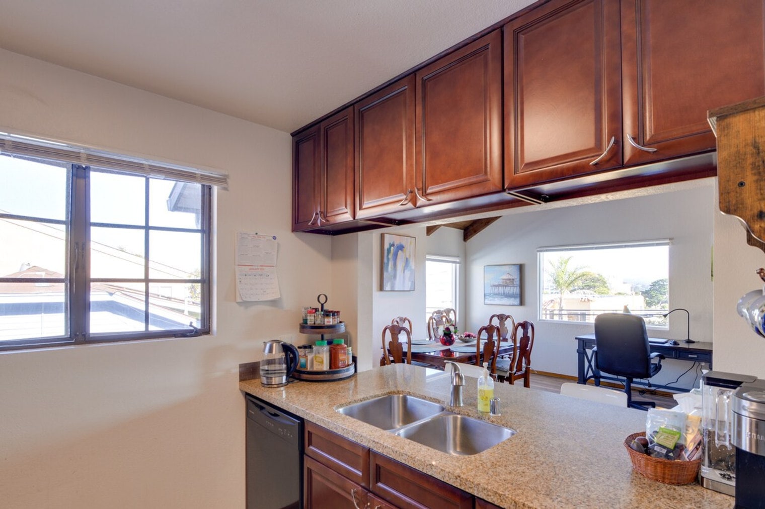 Building Photo - 434 Larkin St