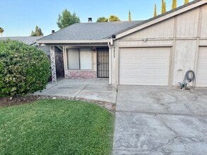 Building Photo - 5953 Moss Creek Cir