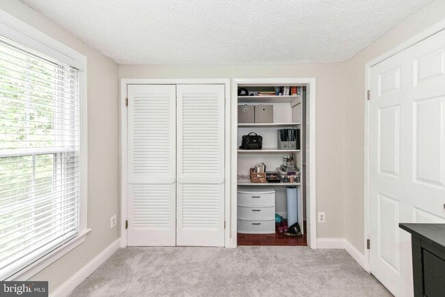 Building Photo - 1661 Fieldthorn Dr
