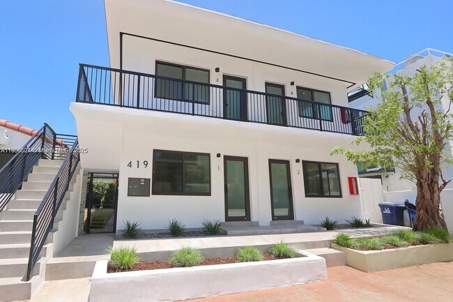 Primary Photo - 419 78th St