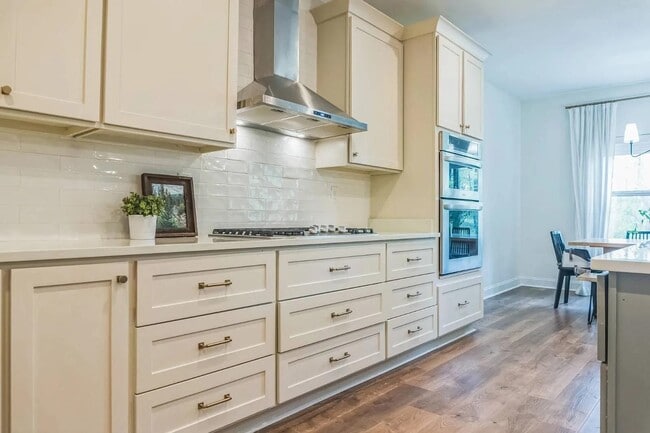 Building Photo - 6105 Scottscraig Cove
