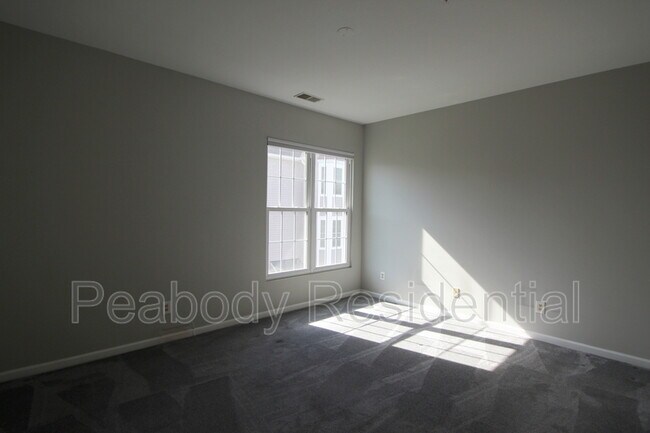 Building Photo - 46598 Drysdale Terrace