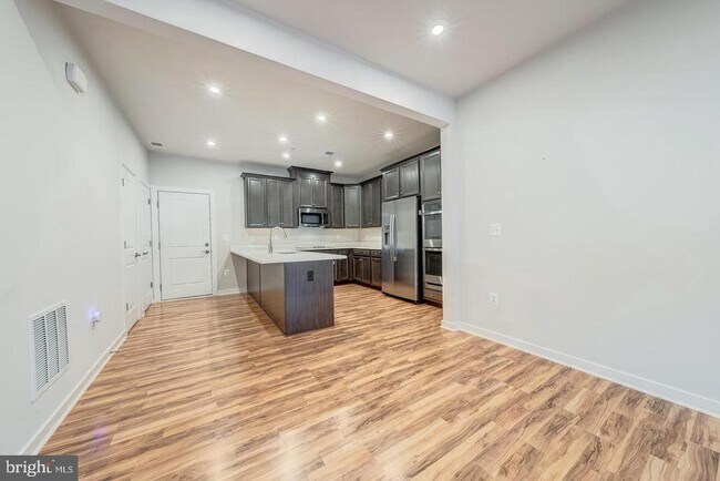 Building Photo - 13504 Innovation Station Lp