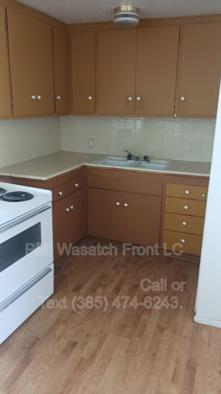 Building Photo - 1064 S 900 E