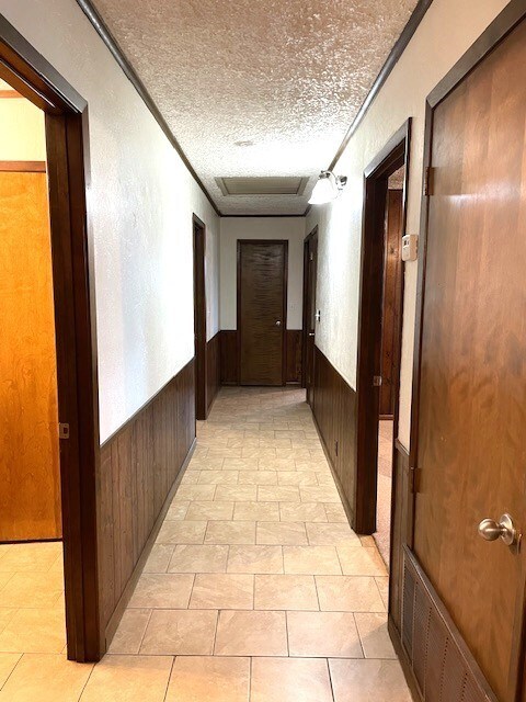 Building Photo - 2026A Junction Hwy