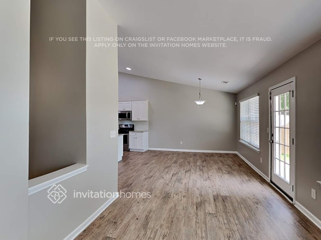 Building Photo - 1044 Southwood Dr