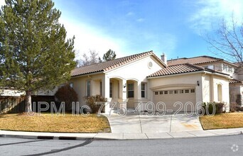 Building Photo - 4522 Mt Bachelor Dr