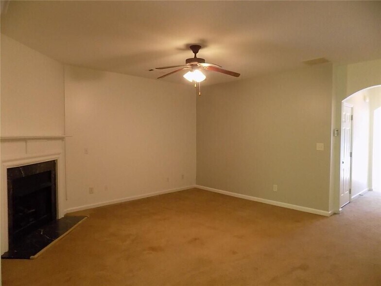 Building Photo - 3369 Marla Blvd NW