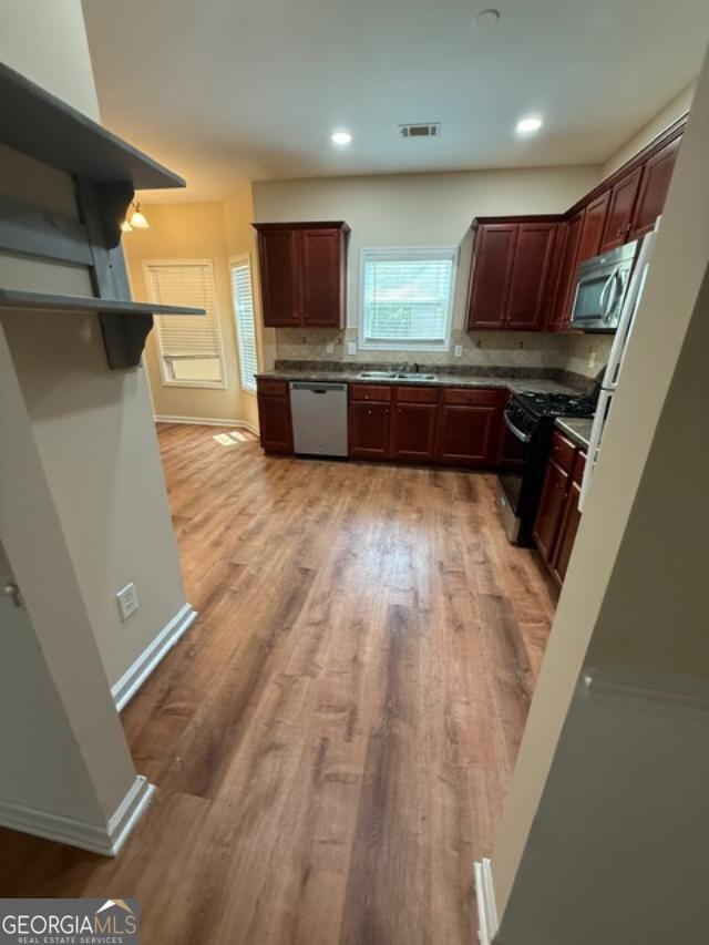 Building Photo - 205 Heritage Club Ln