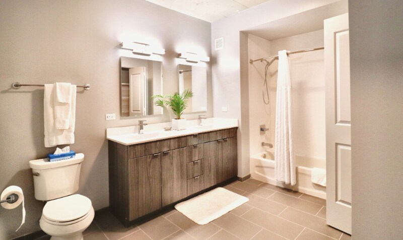 Building Photo - 1040 W Addison St