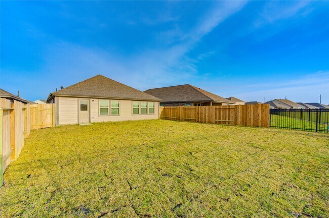 Building Photo - 5607 Rock Head Rnch Trl