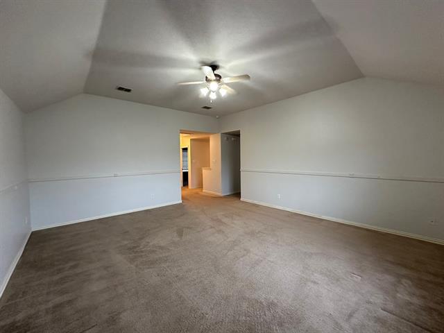 Building Photo - 404 Tarpan Trail