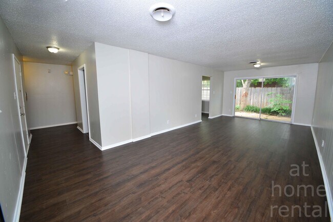 Building Photo - 4713 S Fulton Pl