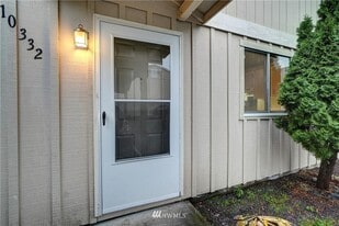 Building Photo - 10332 15th Avenue Ct E