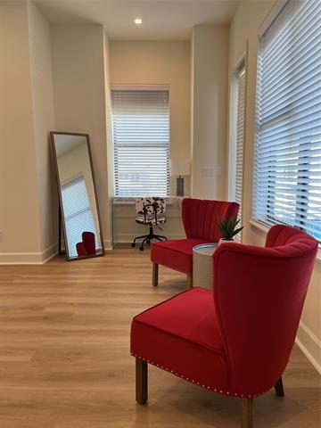 Building Photo - 1901 S Harwood St