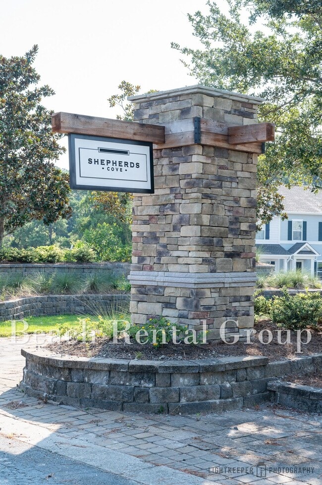 Building Photo - 209 Banbury Ln