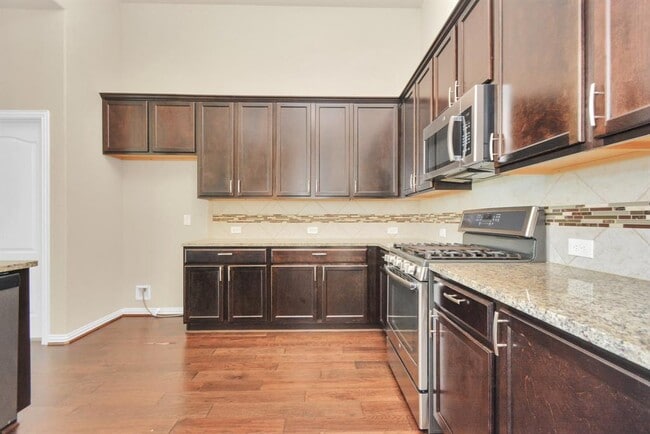 Building Photo - 2304 Tobarra Ln