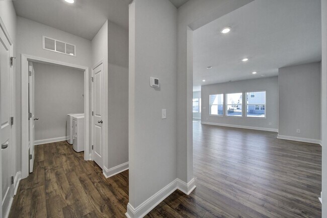 Building Photo - 3 Bed 2 Ranch Bath Home in Monroe!