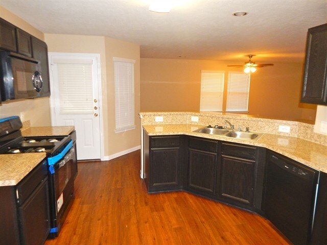 Building Photo - 847 Darbydale Crossing Ln