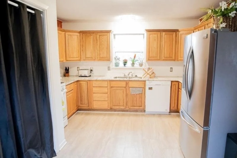 Building Photo - 1526 Goliad St