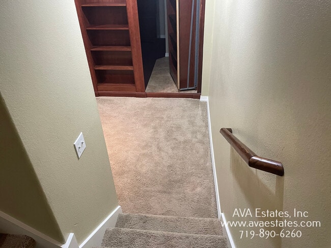 Building Photo - 1705 Aquila Dr