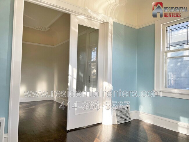 Building Photo - 2369 N 61st St