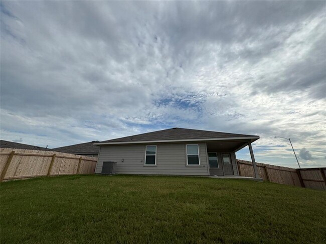 Building Photo - 20200 Merkley Rd