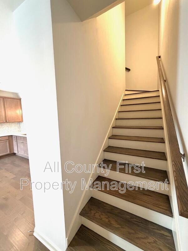 Building Photo - 887 Society Cir