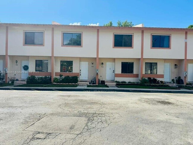 Primary Photo - 9090 NW 40th St
