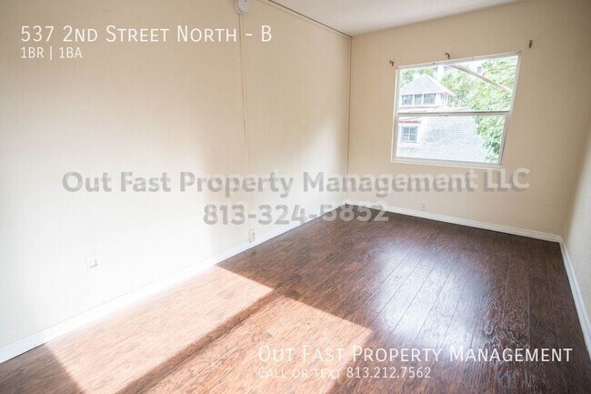 Building Photo - 537 2nd St N