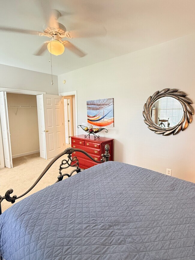 Building Photo - 1371 Hopton Cir