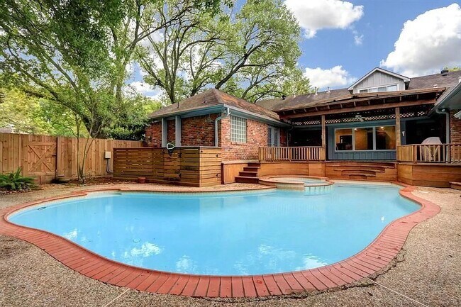 Building Photo - 9415 Endicott Ln