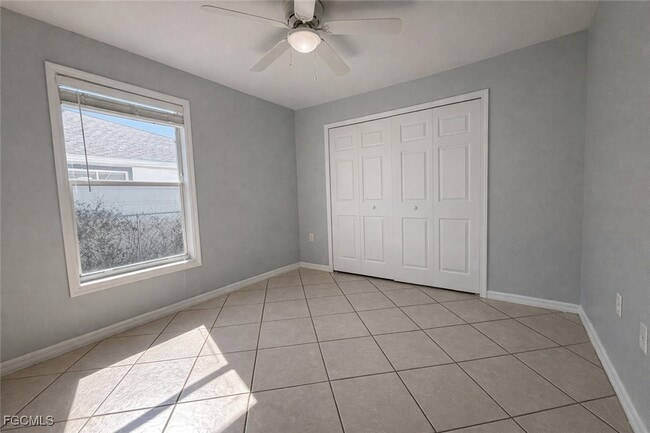 Building Photo - 3216 SW 7th Pl