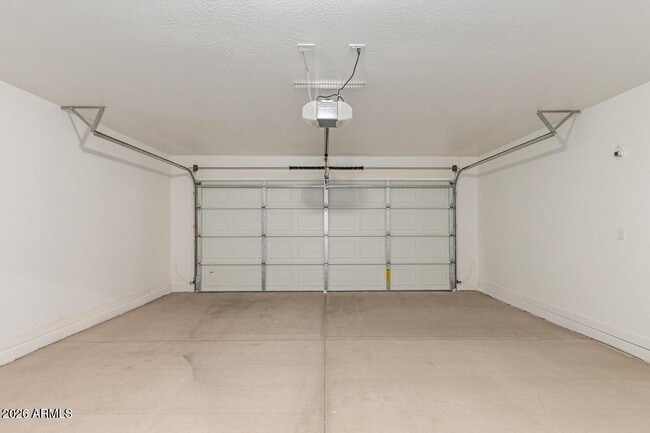 Building Photo - 341 S Mountain Rd