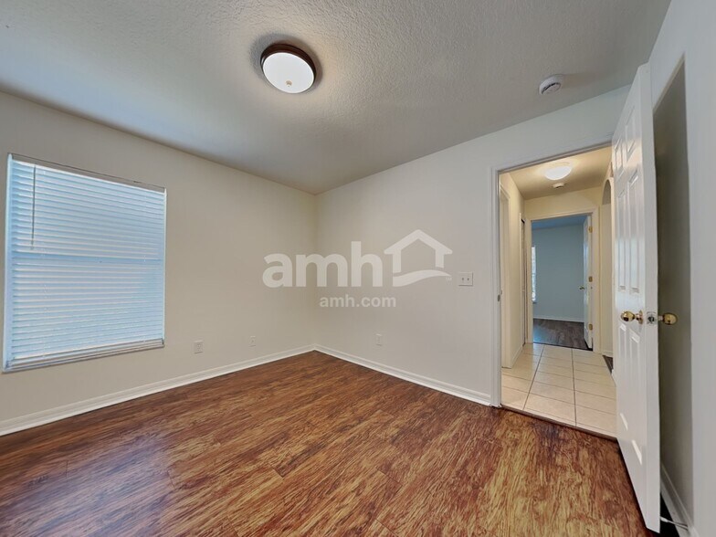 Building Photo - 15004 Shaw Rd