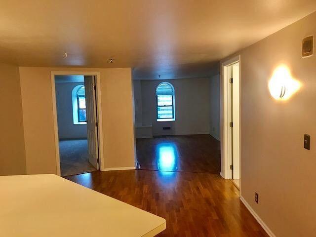 Building Photo - 270 E Highland Ave
