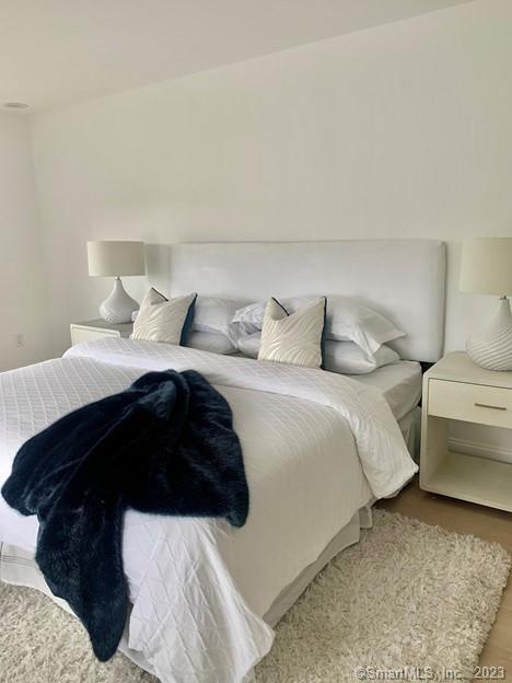 Building Photo - 70 Seminary St