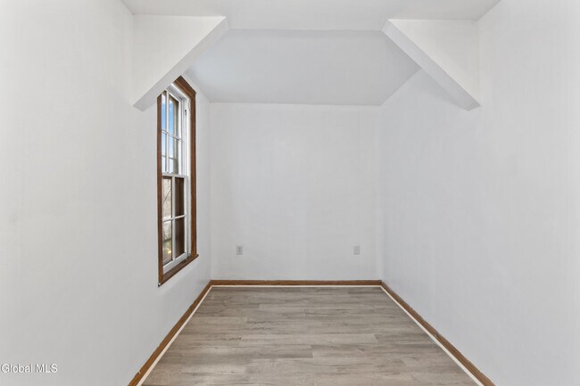 Building Photo - 89 2nd Ave