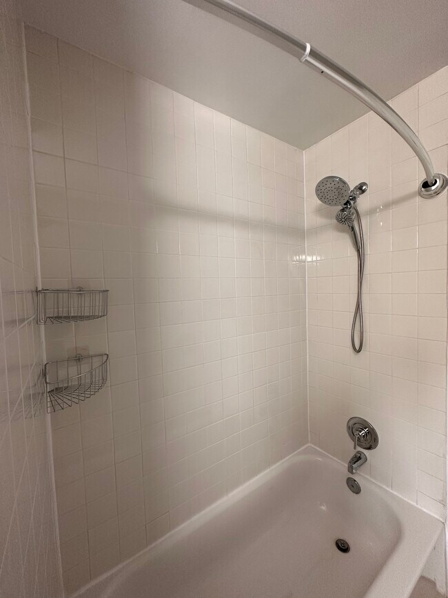 Bathroom 3 - 229 Walnut St