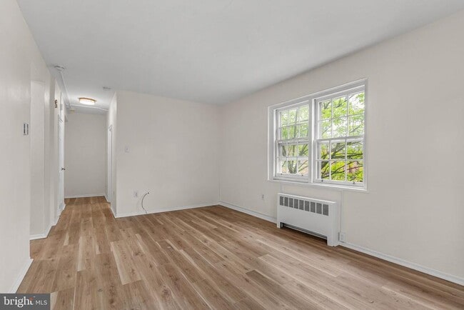 Building Photo - 734 North Terrace