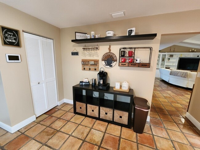 Building Photo - 7401 Corkwood Terrace