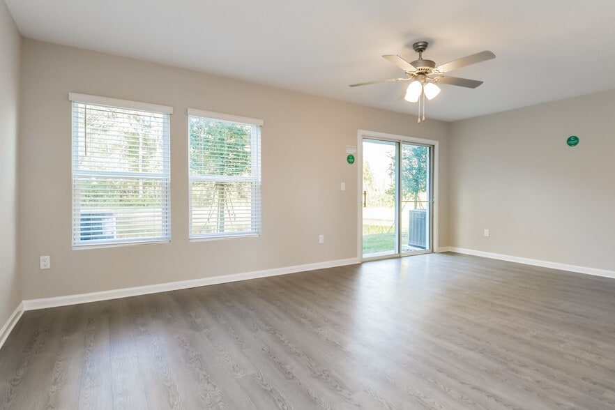 Building Photo - 783 Henley Ct