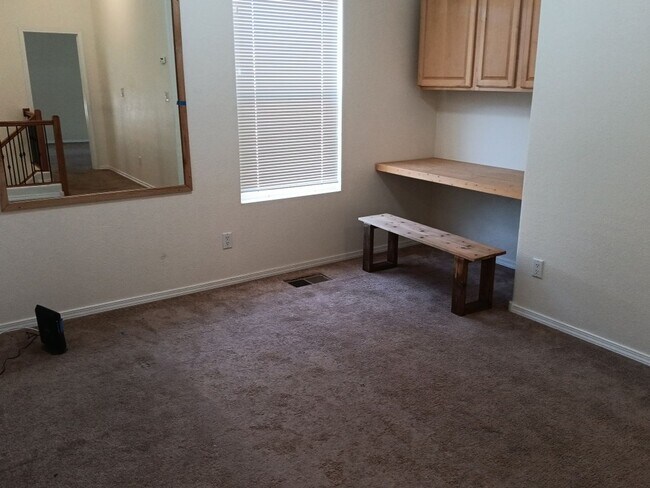 Building Photo - 3 Bedroom, 3 Bathroom Home! Schedule a Showing Today!