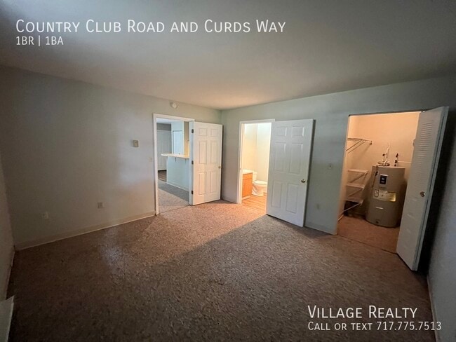 Building Photo - 631 Country Club Rd