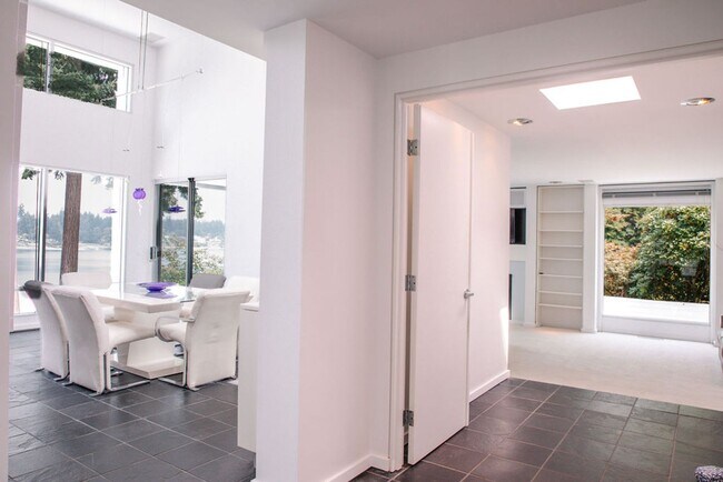 Building Photo - One of a kind private estate on Gravelly Lake in Lakewood