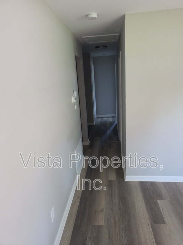 Building Photo - 5510 Halstead Ave