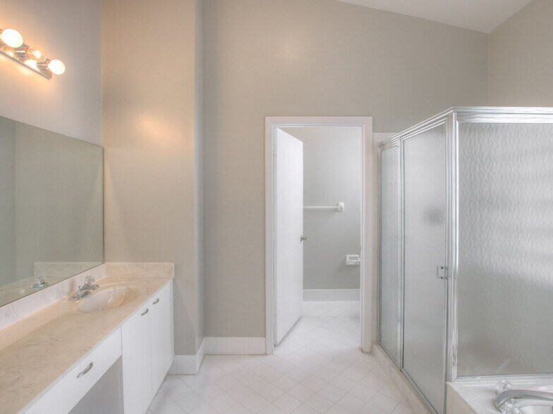 Building Photo - 1261 NW 159th Ave